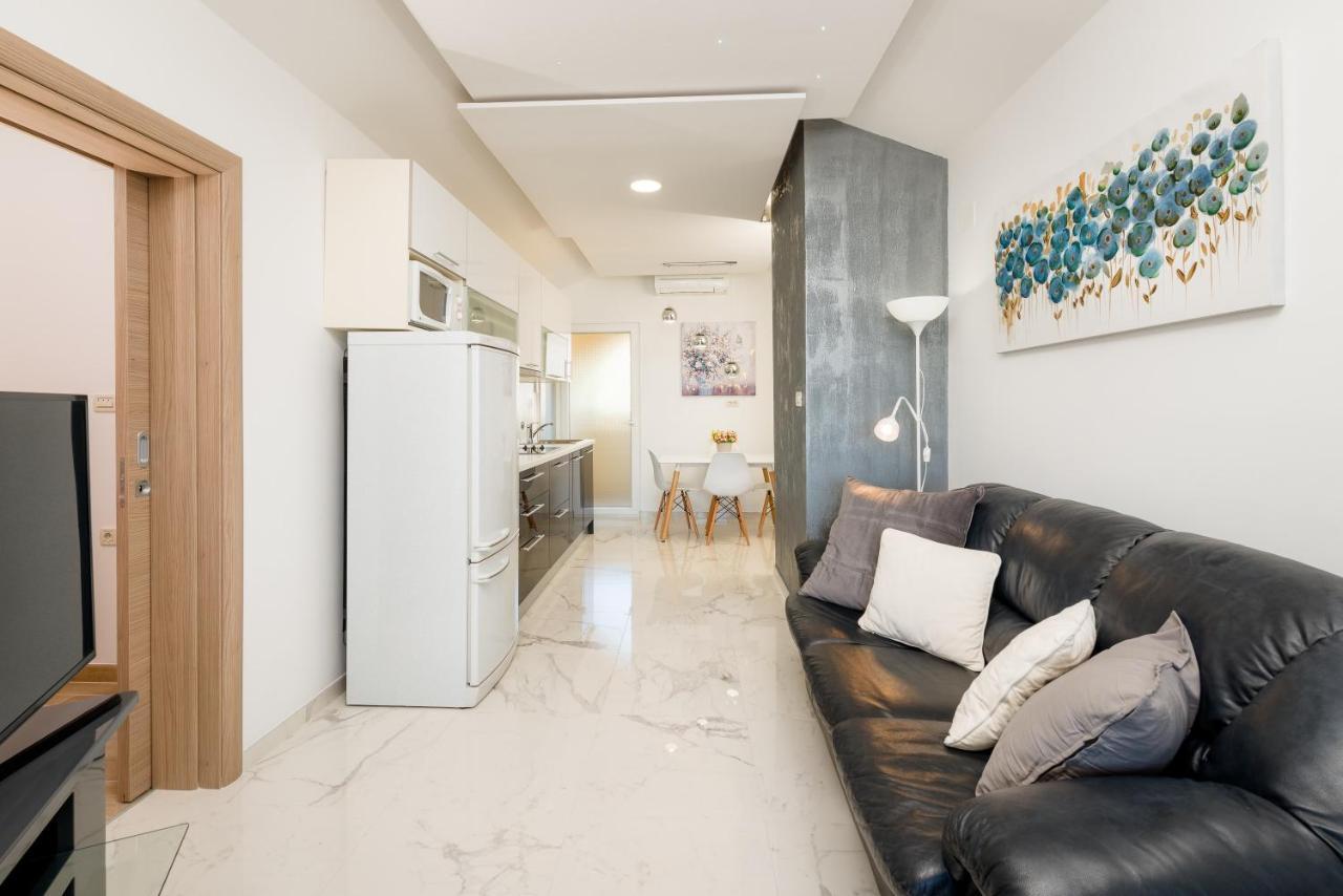 Luxury Bellavista Amazing Sea Holidays With Private Beach & Parking Milna  Ngoại thất bức ảnh