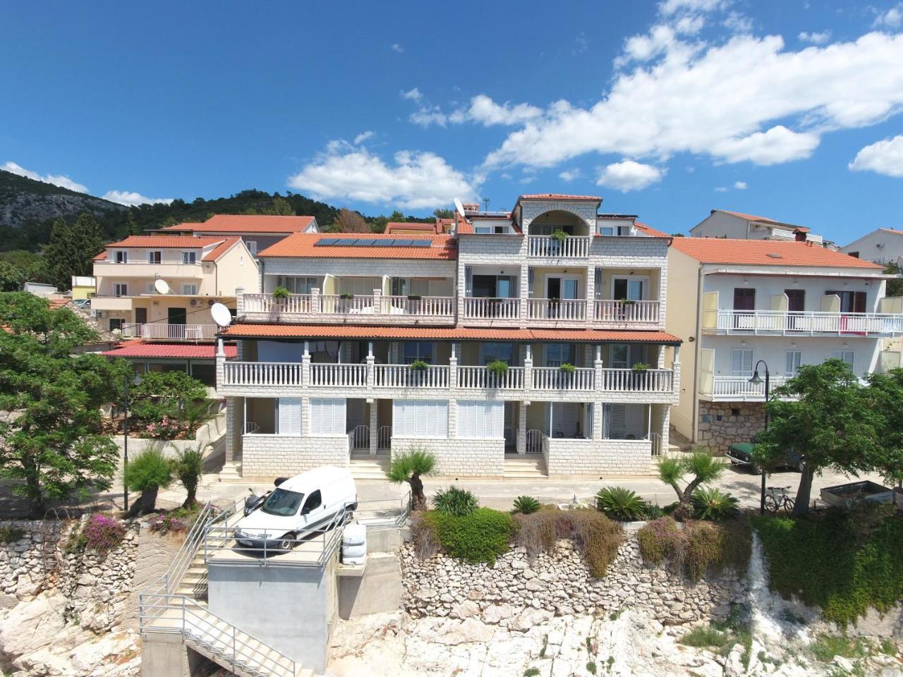 Luxury Bellavista Amazing Sea Holidays With Private Beach & Parking Milna  Ngoại thất bức ảnh