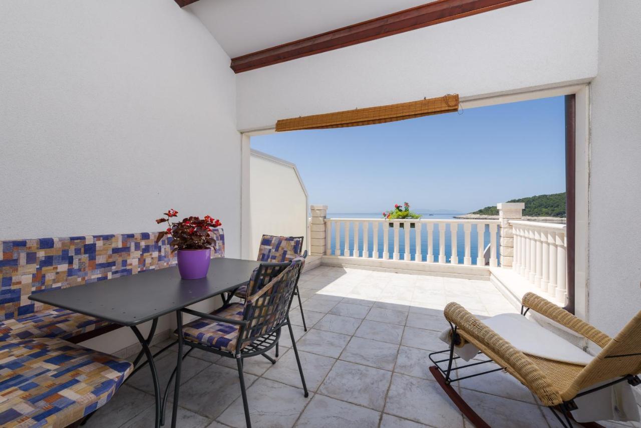 Luxury Bellavista Amazing Sea Holidays With Private Beach & Parking Milna  Ngoại thất bức ảnh