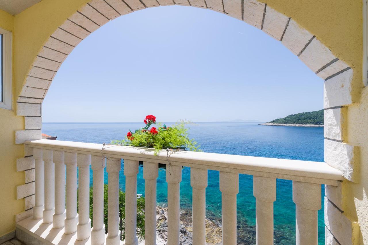 Luxury Bellavista Amazing Sea Holidays With Private Beach & Parking Milna  Ngoại thất bức ảnh