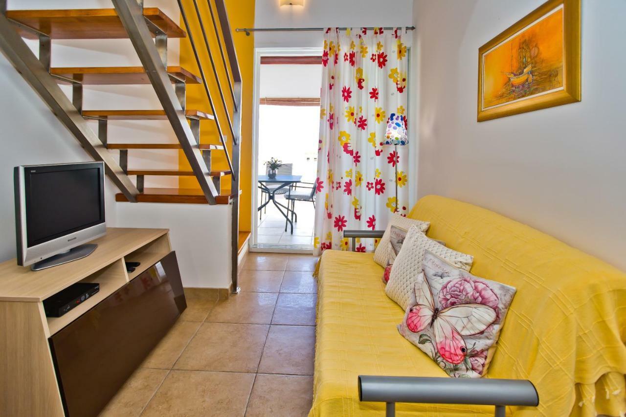 Luxury Bellavista Amazing Sea Holidays With Private Beach & Parking Milna  Ngoại thất bức ảnh