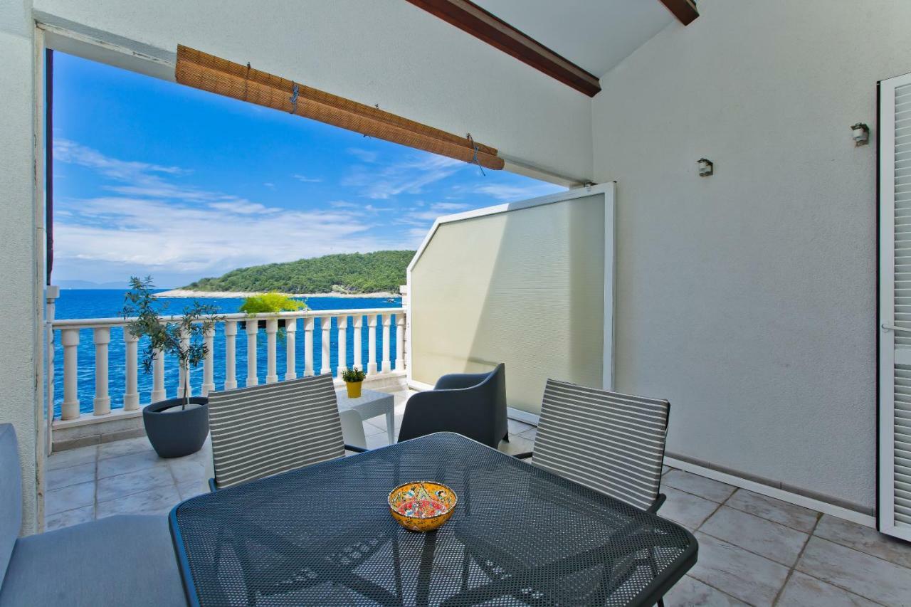 Luxury Bellavista Amazing Sea Holidays With Private Beach & Parking Milna  Ngoại thất bức ảnh