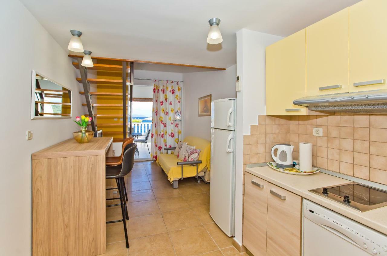 Luxury Bellavista Amazing Sea Holidays With Private Beach & Parking Milna  Ngoại thất bức ảnh
